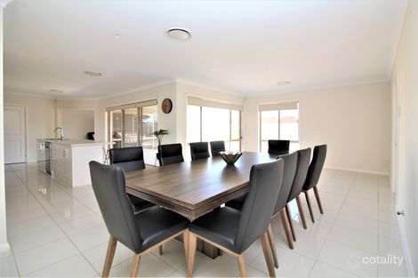 Property photo of 5 Gillmartin Drive Griffith NSW 2680