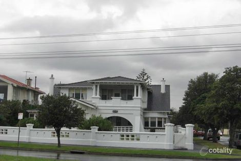 1/27 Ormond Esp, Elwood, VIC 3184