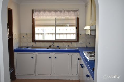 Property photo of 2/104 Tompson Street Wagga Wagga NSW 2650