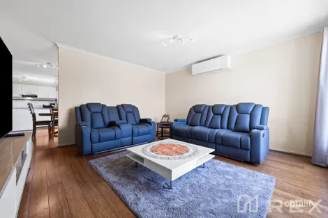 Property photo of 19 Calais Circuit Cranbourne West VIC 3977