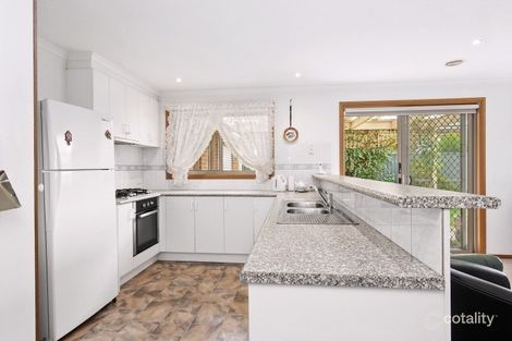 Property photo of 3 Chelsea Place Alfredton VIC 3350