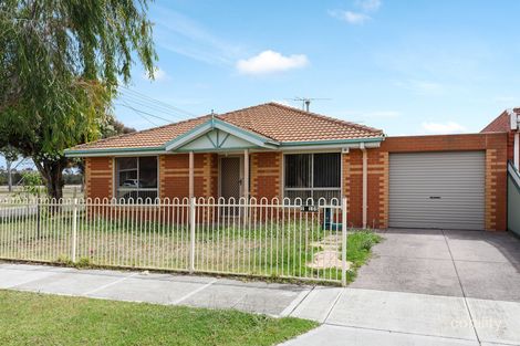 1/108 Whitesides Ave, Sunshine West, VIC 3020