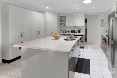 Property photo of 21 Mykonos Court Parrearra QLD 4575