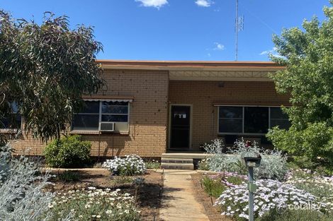 8 Mcallister St, Finley, NSW 2713