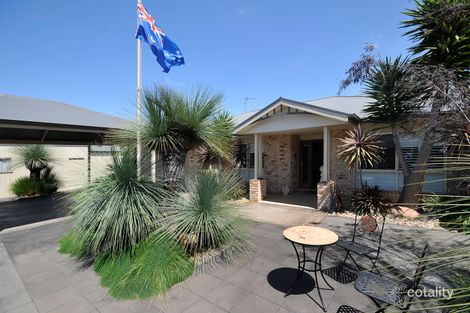 Property photo of 6 Page Court Kearneys Spring QLD 4350