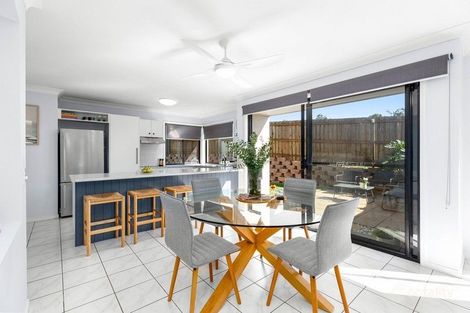 Property photo of 1 Olympic Place Sinnamon Park QLD 4073