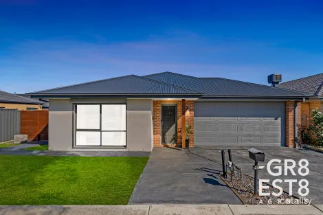 Property photo of 29 Eros Crescent Cranbourne West VIC 3977