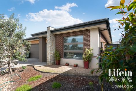 Property photo of 43 Escapade Boulevard Craigieburn VIC 3064