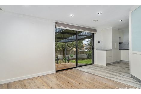 Property photo of 8 Leo Avenue Lurnea NSW 2170