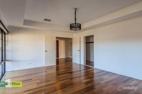 Property photo of 8 Houston Boulevard Canning Vale WA 6155