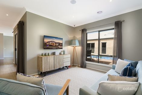 Property photo of 5 Putter Road Cranbourne VIC 3977