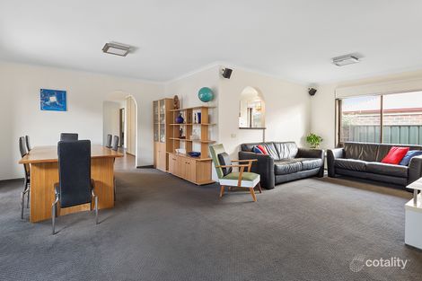 Property photo of 18 Jeffrey Avenue Flora Hill VIC 3550