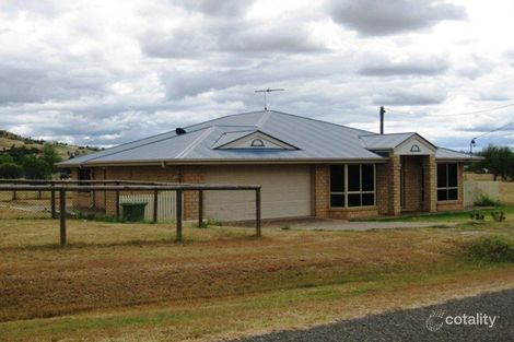 3 Leslee Ct, Summerholm, QLD 4341