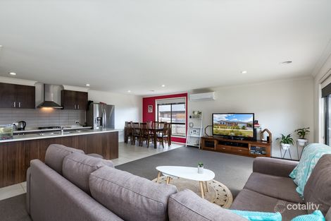 Property photo of 32 Marong Avenue Eynesbury VIC 3338