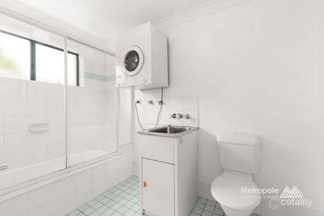 Property photo of 41/45-51 Leopard Street Kangaroo Point QLD 4169