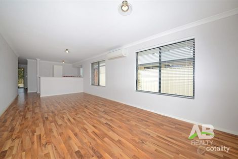 Property photo of 23 Speranza Parkway Sinagra WA 6065