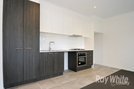 15 Lithgow Way, Mooroolbark, VIC 3138