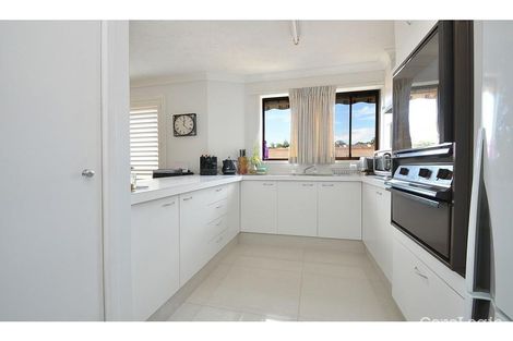 Property photo of 4/20 Burleigh Street Burleigh Heads QLD 4220