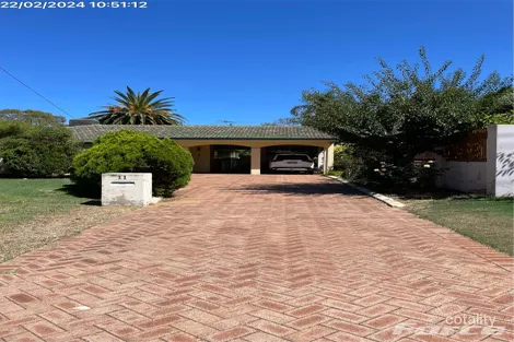 11 Trenton Way, Duncraig, WA 6023