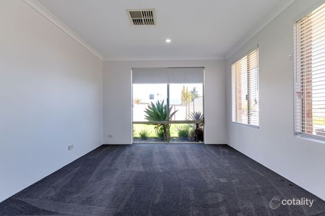 Property photo of 59 Innesvale Way Carramar WA 6031