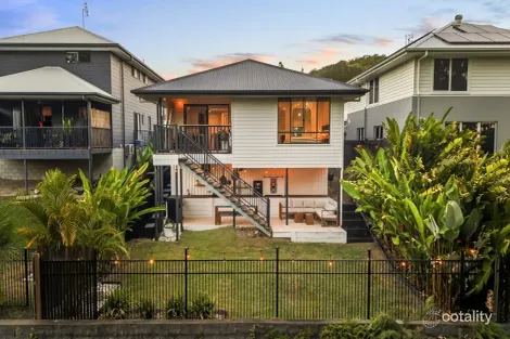 27 Niche Glade Cct, Maudsland, QLD 4210