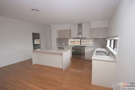 5 Pollen Pl, Narre Warren, VIC 3805