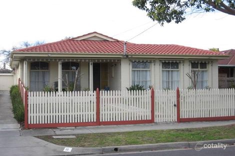 8 Owens Ave, Glen Waverley, VIC 3150