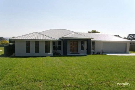 Property photo of 52 James Barnet Drive Kelso NSW 2795