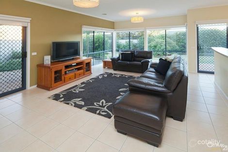 Property photo of 9 Hopkins Pass Pakenham VIC 3810