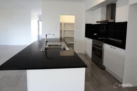 Property photo of 13 Milton Circuit Oran Park NSW 2570