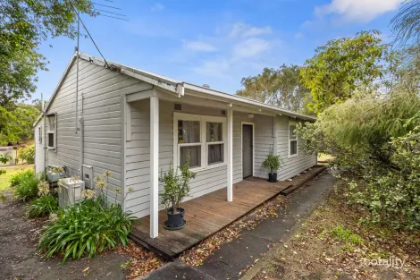 Property photo of 70 Yettie Road Williamstown SA 5351