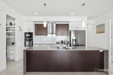 Property photo of 30 Hooper Street Birkdale QLD 4159