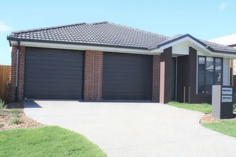 2/31 Crewes Cres, Redbank Plains, QLD 4301