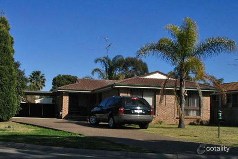 11 Tulip Pl, St Clair, NSW 2759