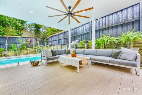 Property photo of 39 Valley View Circuit Warriewood NSW 2102
