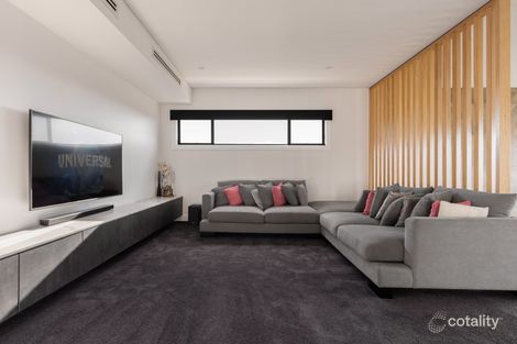 Property photo of 5 Garnsey Way Oran Park NSW 2570