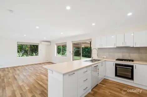 Property photo of 15 Rosella Circuit Blue Haven NSW 2262