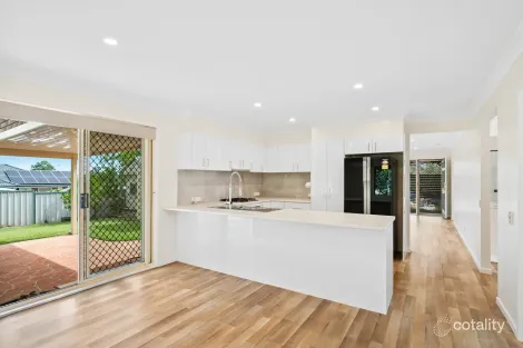 Property photo of 15 Rosella Circuit Blue Haven NSW 2262