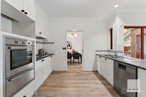 Property photo of 19 Hawkesbury Avenue Hillside VIC 3037