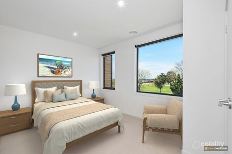 Property photo of 72 City Vista Circuit Cranbourne West VIC 3977