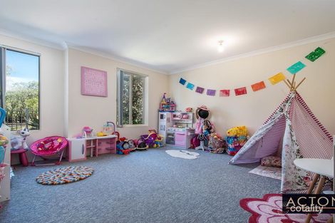 Property photo of 29 Nankeen Circle Tapping WA 6065