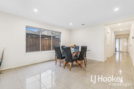 Property photo of 9 Hirst Street Cranbourne North VIC 3977