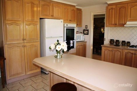 Property photo of 5 Jinker Way Romsey VIC 3434