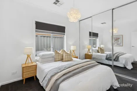 Property photo of 14 Warburton Road Valley View SA 5093