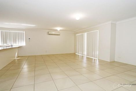Property photo of 121 Northlakes Drive Cameron Park NSW 2285