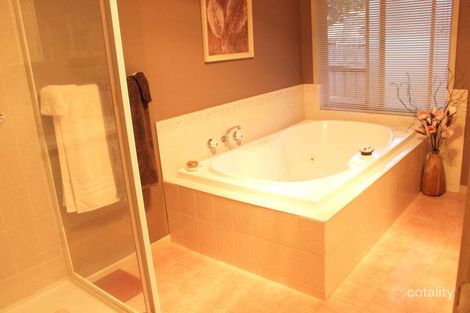 Property photo of 11 Maldon Court Narre Warren VIC 3805