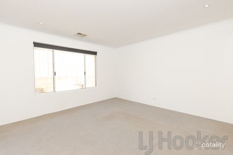 Property photo of 31 Dalwallinu Terrace Dawesville WA 6211