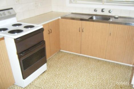 Property photo of 2/136 Stradbroke Avenue Swan Hill VIC 3585