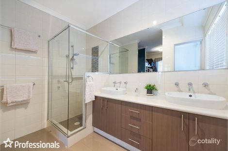 Property photo of 12 Lawrence Way Byford WA 6122