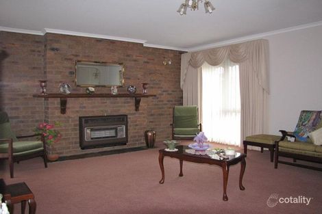 Property photo of 3 Marvin Court Moe VIC 3825